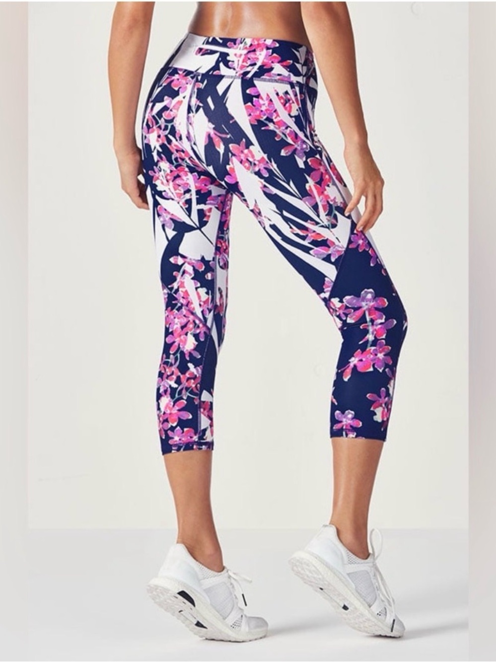 Fabletics Polly Capri Leggings Floral Orchid Print Navy Pink Size‎ S